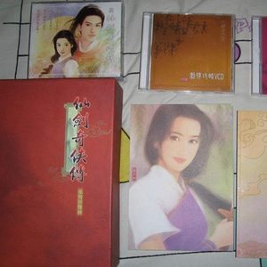 亲近相尾中妈妈和谁在一起了
