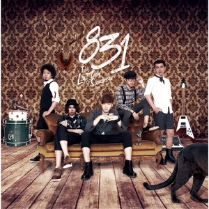 亲近相尾中妈妈和谁在一起了
